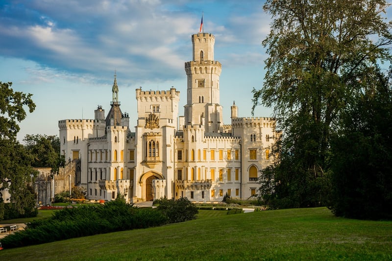Fairy-tale themes